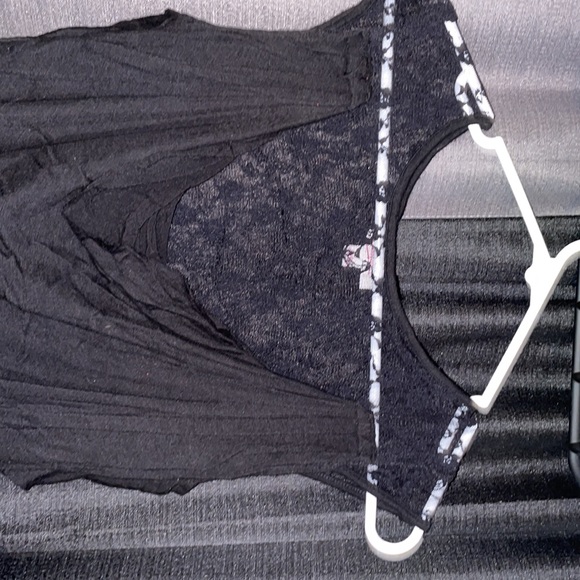 Black blouse with sheer back - Picture 2 of 4